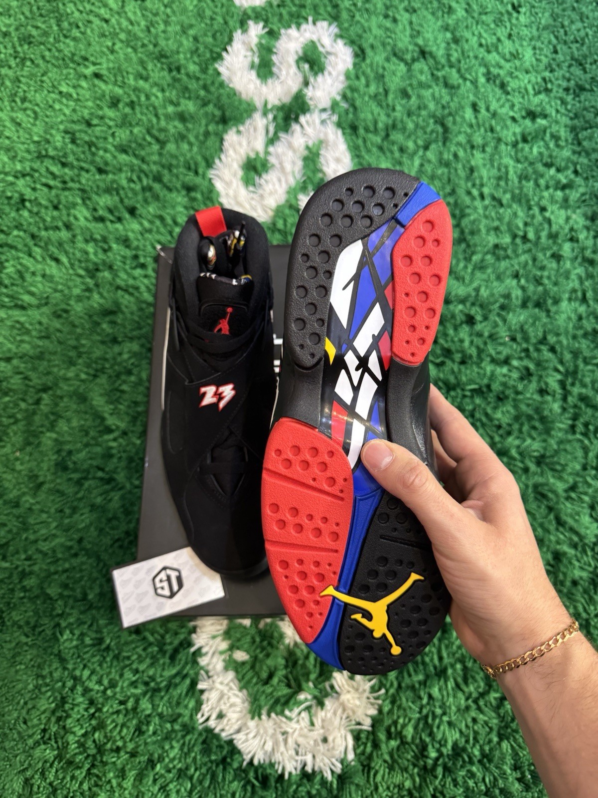 Jordan 8 Playoffs (2023) Size 8 (305381-062)
