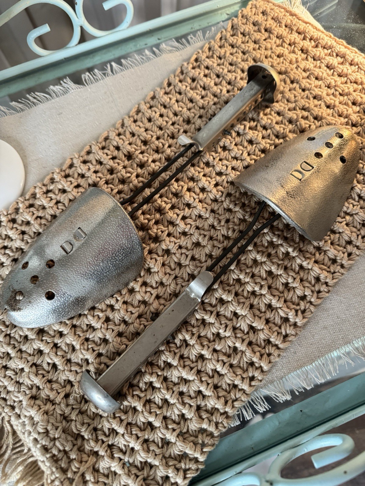 Vintage EKCO USA Adjustable Metal Shoe Stretchers Shoe Trees Pair Mens Womens