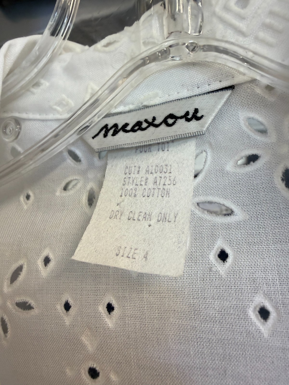 Maxou White Eyelet Embroidered Jacket Women’s Size 4 100% Cotton Button Front