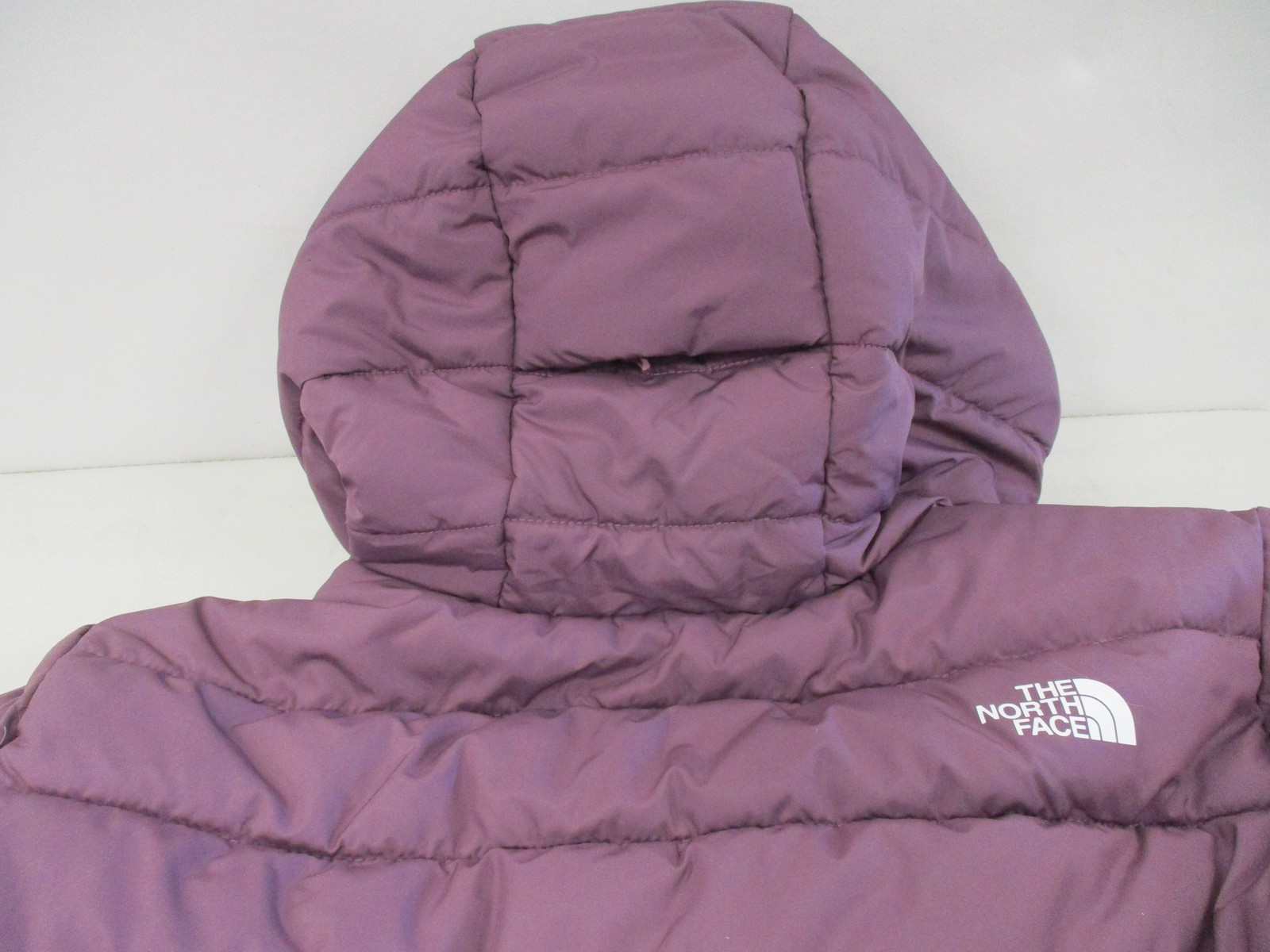 THE NORTH FACE WOMENS ACONCAGUA PARKA SIZE X-LARGE MAUVE NF0A88TA1NI-XL