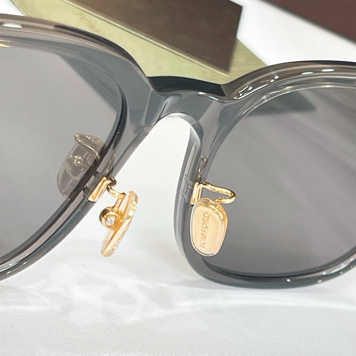 Tom Ford Classic Grey Unisex Sunglasses Premium Style TF1381 55-21-145