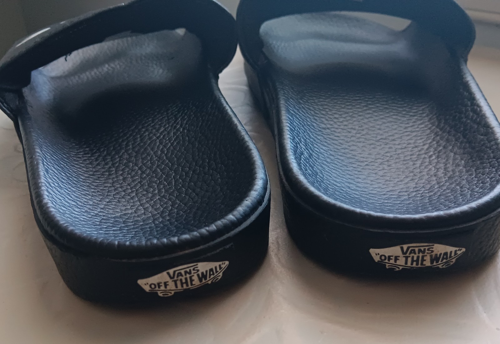 Vans Off the Wall Mens Slides Size 9