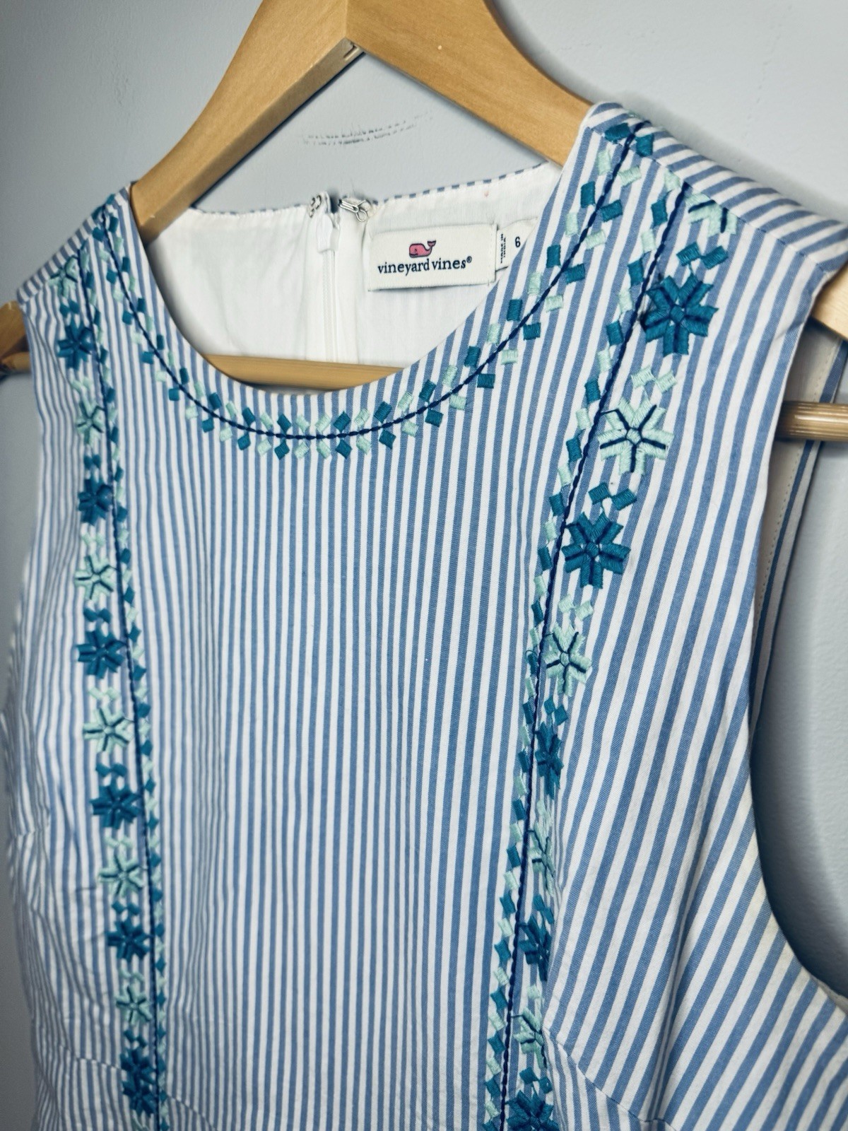 Vineyard Vines Pop Embroidered Sleeveless Dress Size 6 Lined Summer