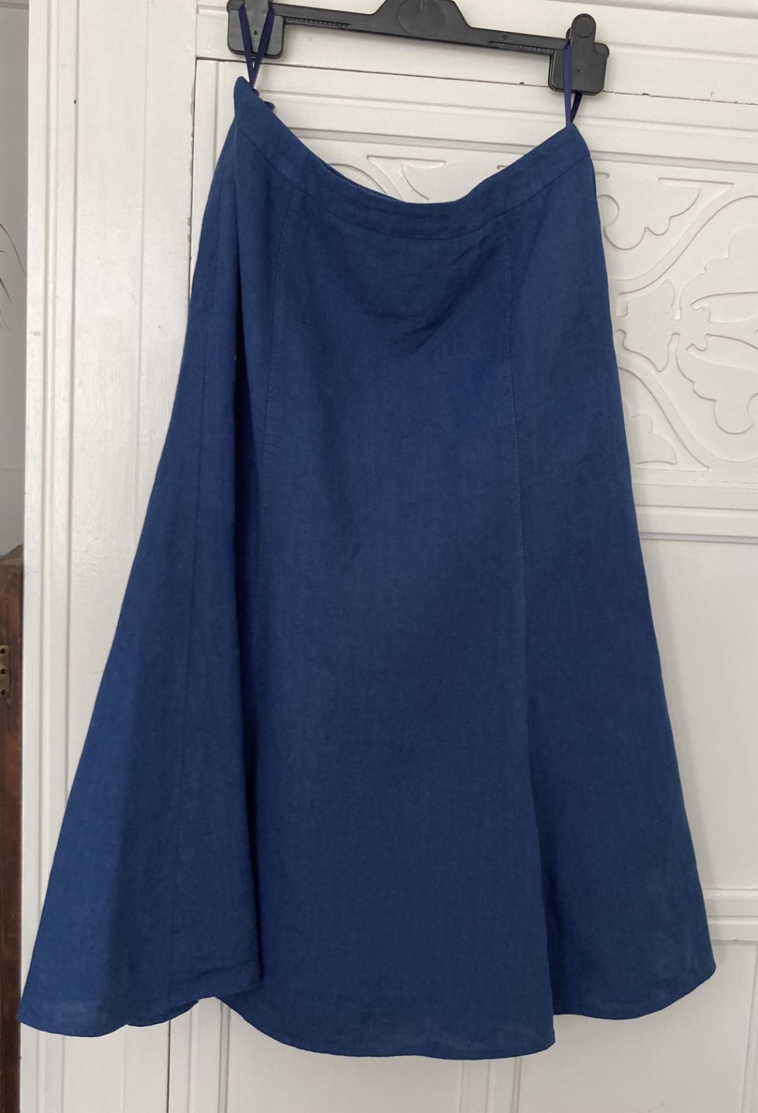 VIYELLA-Fully lined Blue flared skirt, 100% Linen. Size: 10 See meas. below