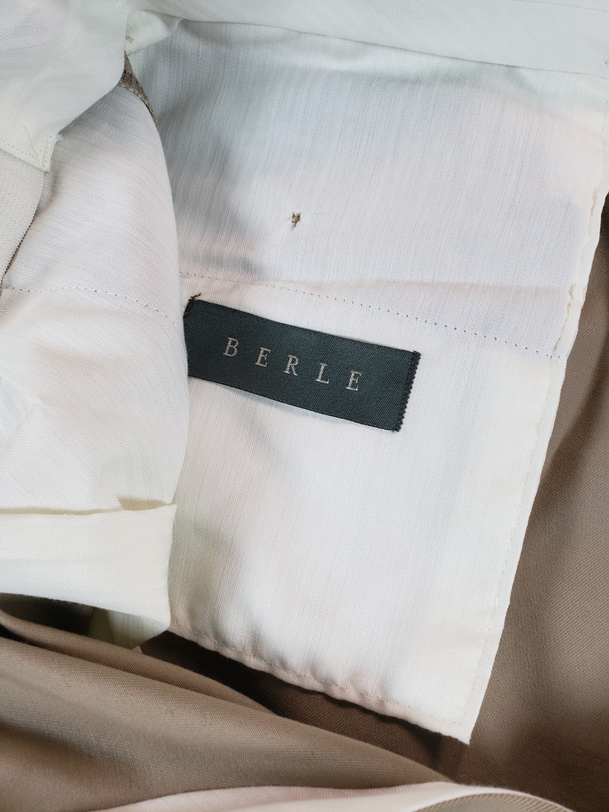 NWT Men’s Berle Tan Beige Flat Front Twill Khaki Pants Size 38 L