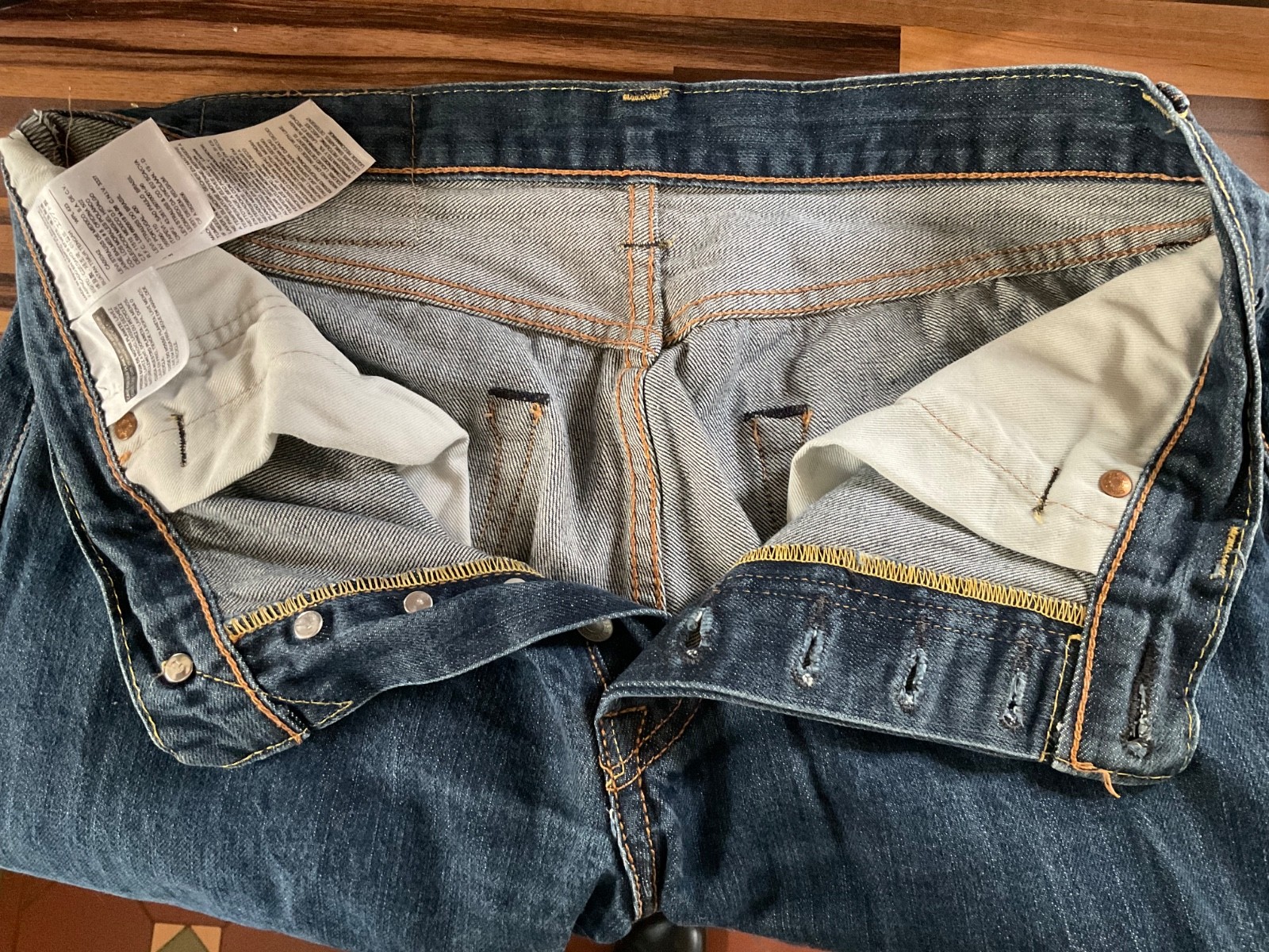 Levi’s 501 Dark Blue Button Fly Denim Jeans W32 L32 Mens