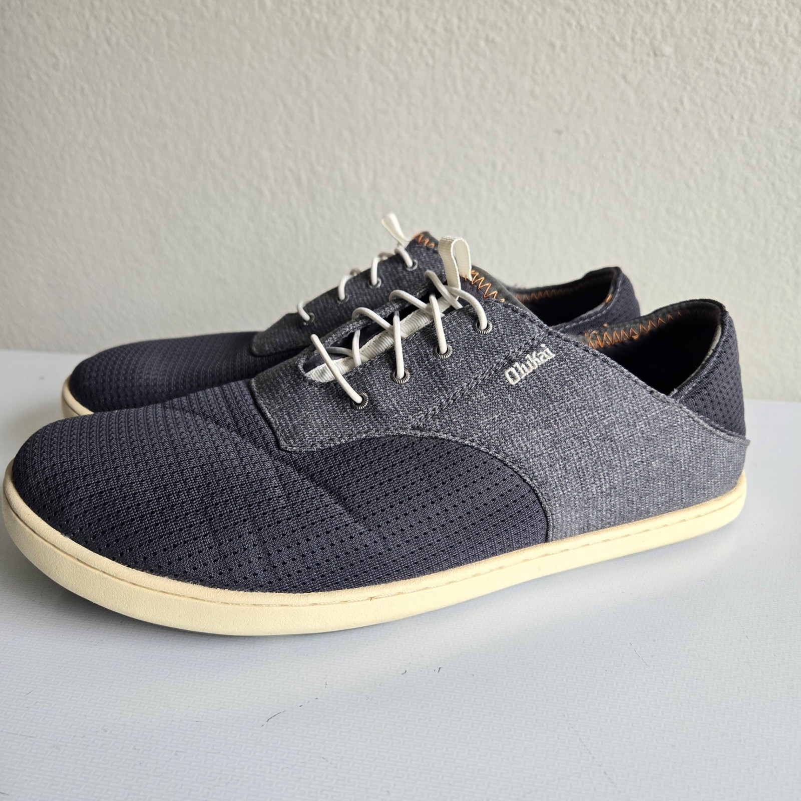 OluKai Nohea Moku Mens 10.5 Charcoal Dark Shadow Boat Shoes Sneakers 10283-6C6C