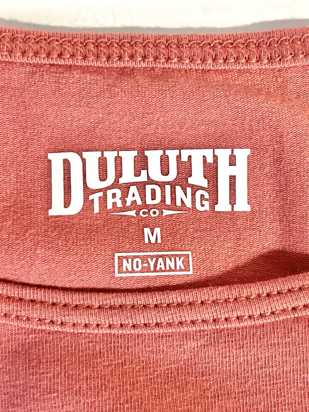 Duluth Trading Company Womens No-Yank Tank Wide Strap Faded Rose Size Medium NWT