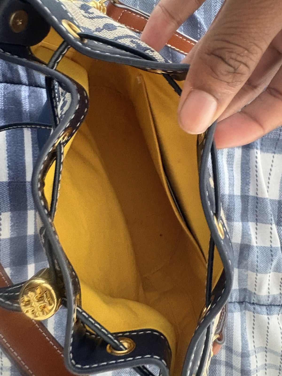 Tory Burch Logo Monogram Drawstring Bucket Bag Beige Navy Brown Detachable Strap