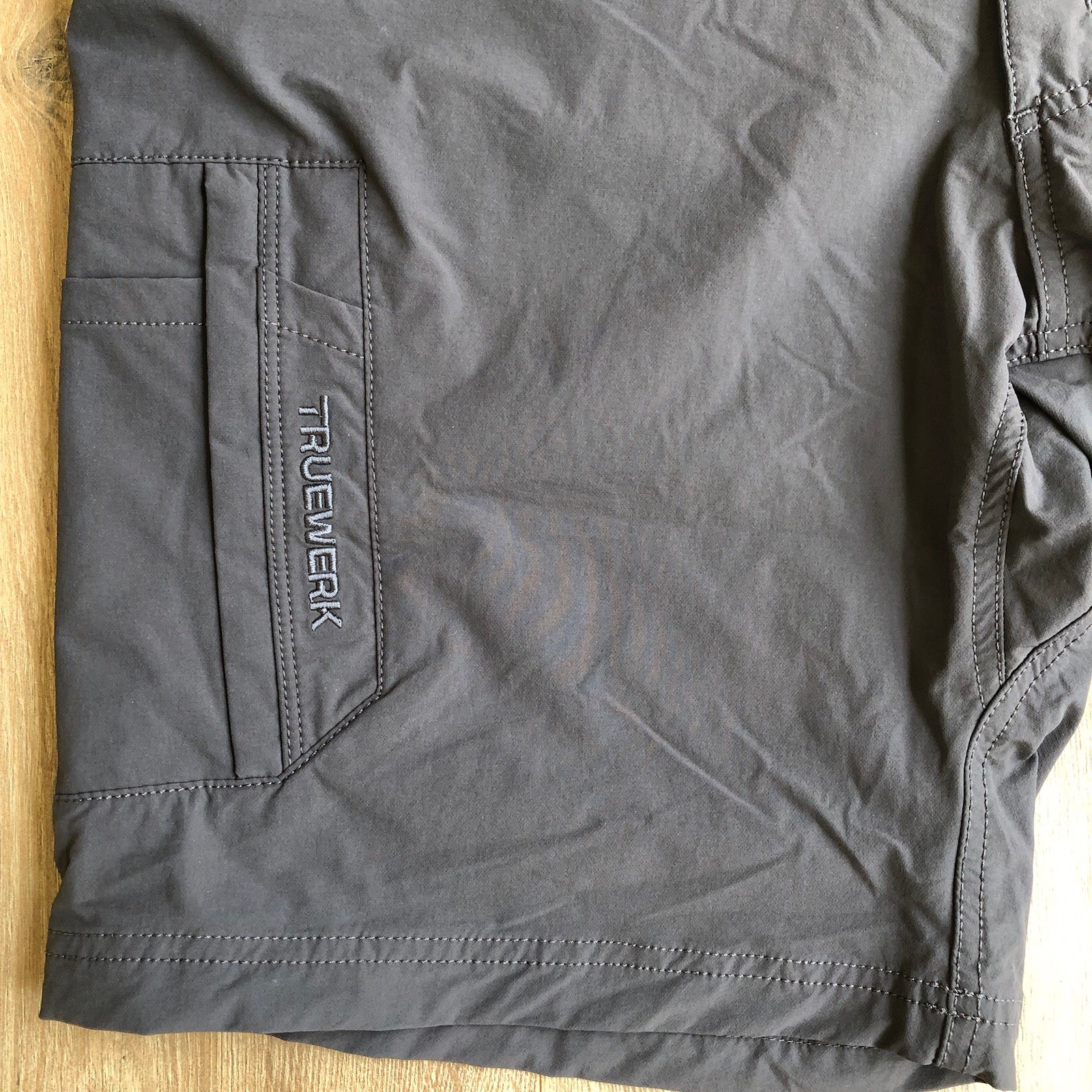 TRUEWERK T1 Werkshorts Mens Size 36 Gray Cargo Shorts Utility Work Outdoor