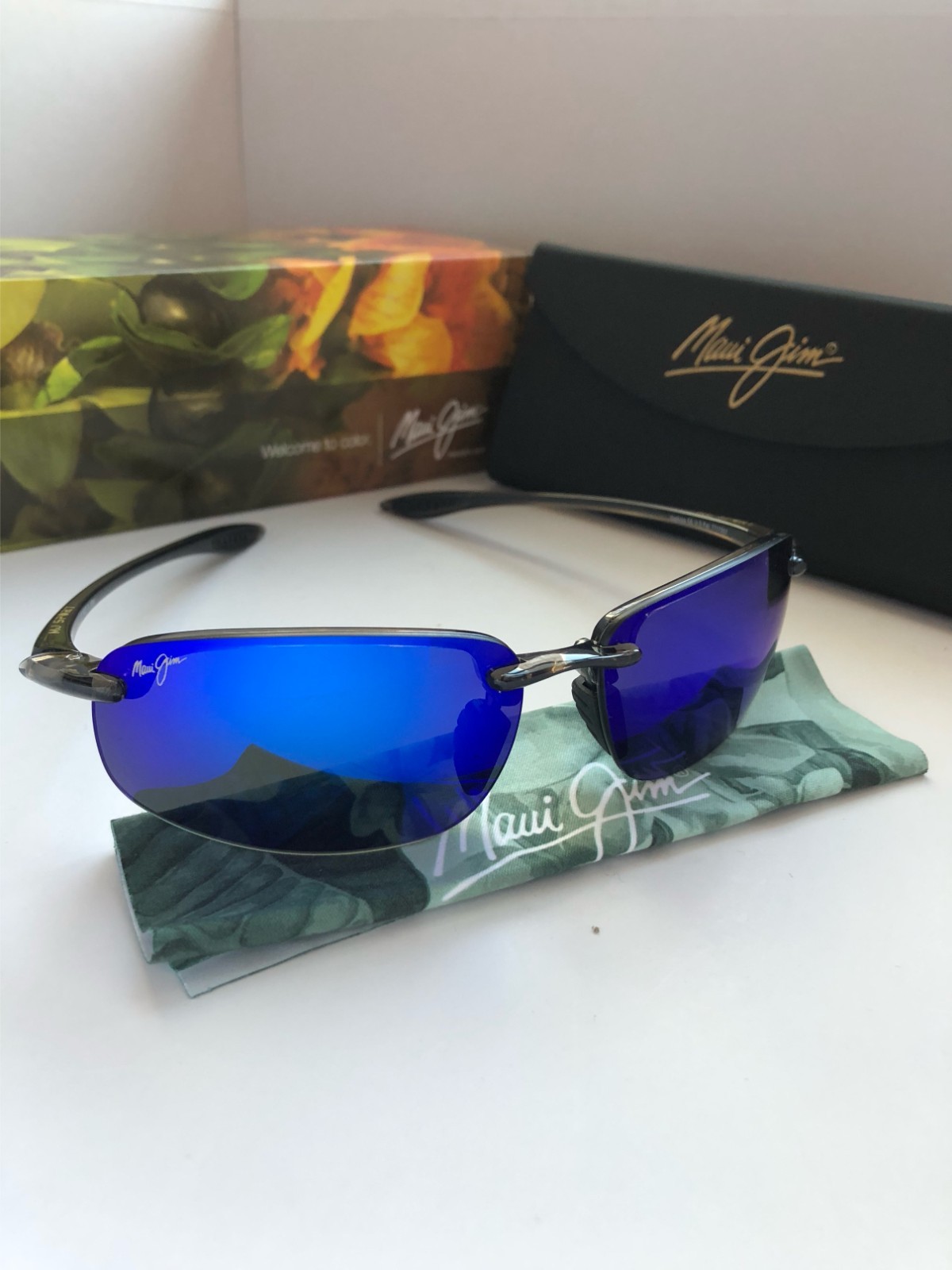 Maui Jim B407-11 Ho’okipa Sunglasses Grey Frame / Blue Hawaii Polarized Lenses