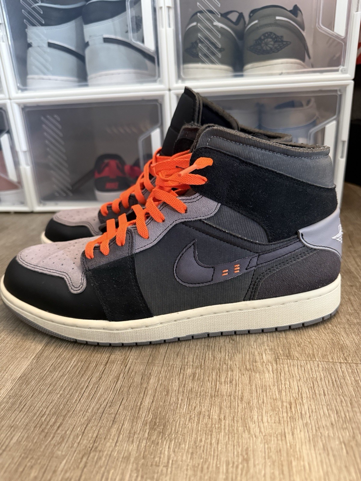 Jordan Air Jordan 1 Mid SE Craft Inside Out Men’s Suede Lace-Up DM9652-001