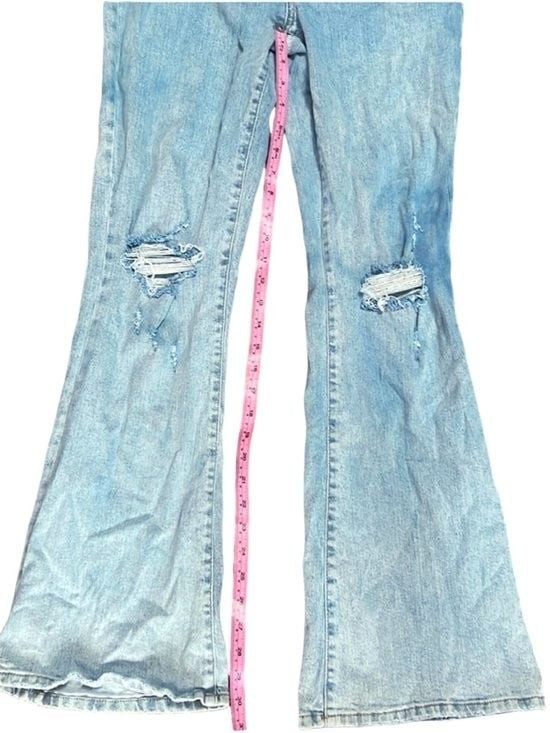 Wild Fable Light Wash Distressed Flare Jeans Size 6 High Rise