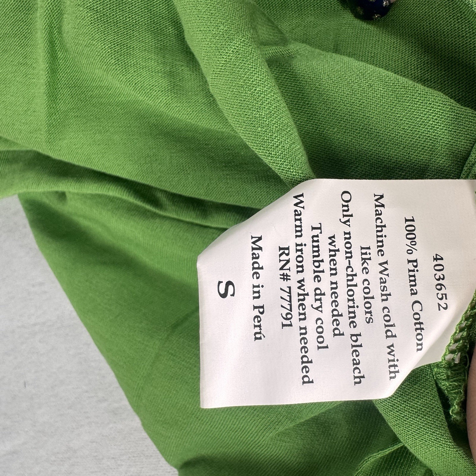 Stephanie b Pima Cotton Lime Green v-neck Button Sleeve Soft Small New A158