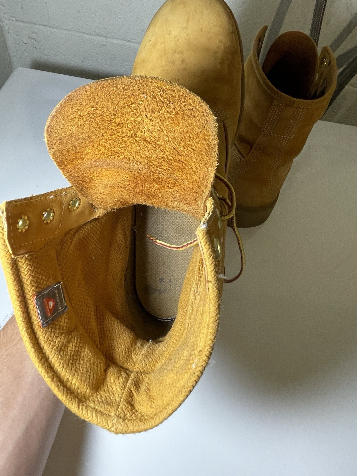 Timberland Men’s 6-inch Basic Waterproof Boot Size 11 US Wheat