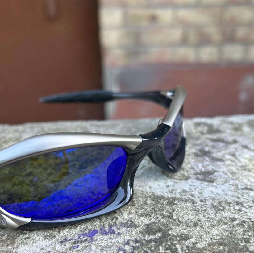 Vintage Oakley Splice Blue Sunglasses Sliver Frame Gorpcore Style