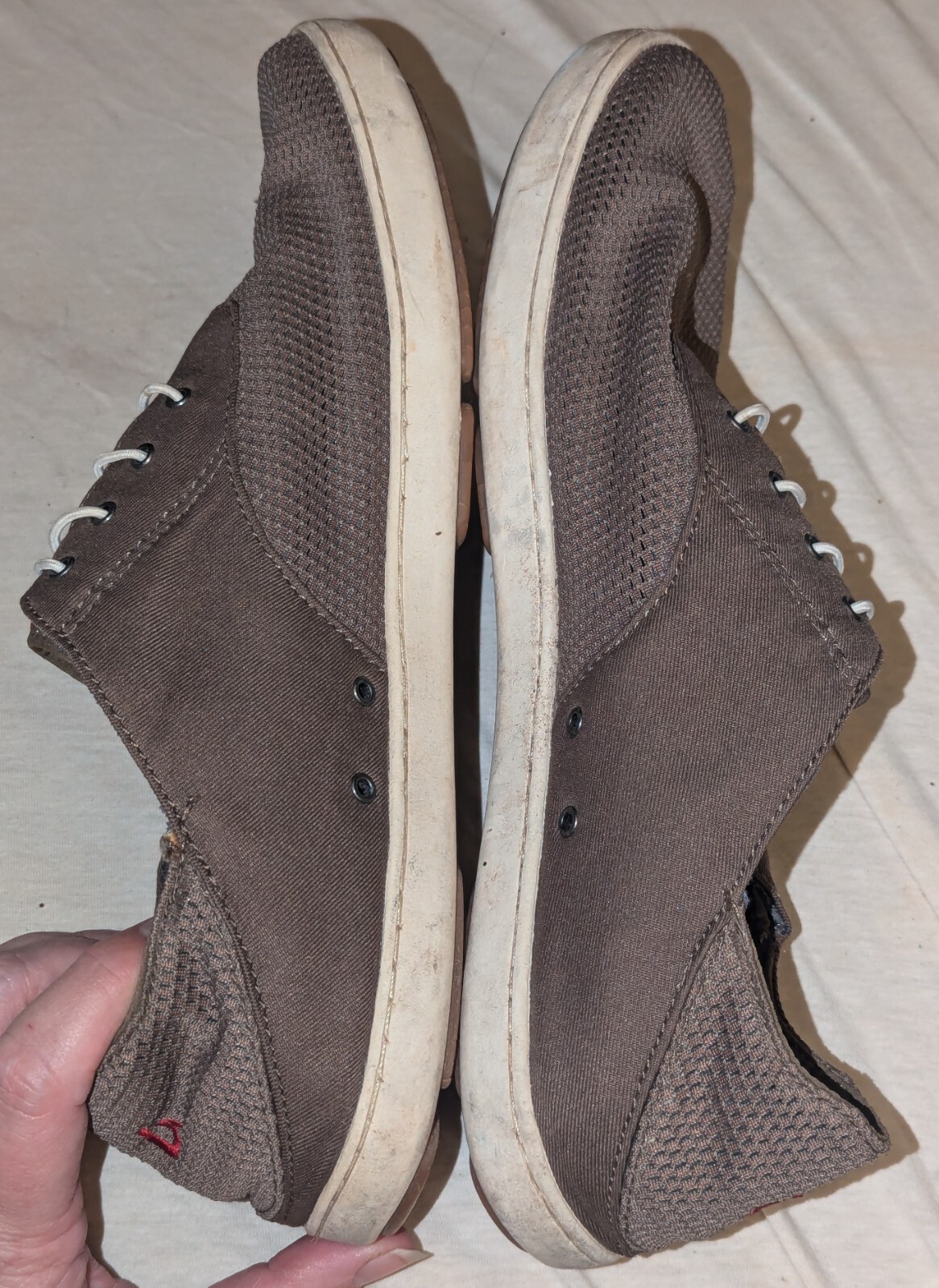 OluKai Nohea Moku Men’s Size 11 / 44 Sneakers Brown Red Casual Shoes Slip On