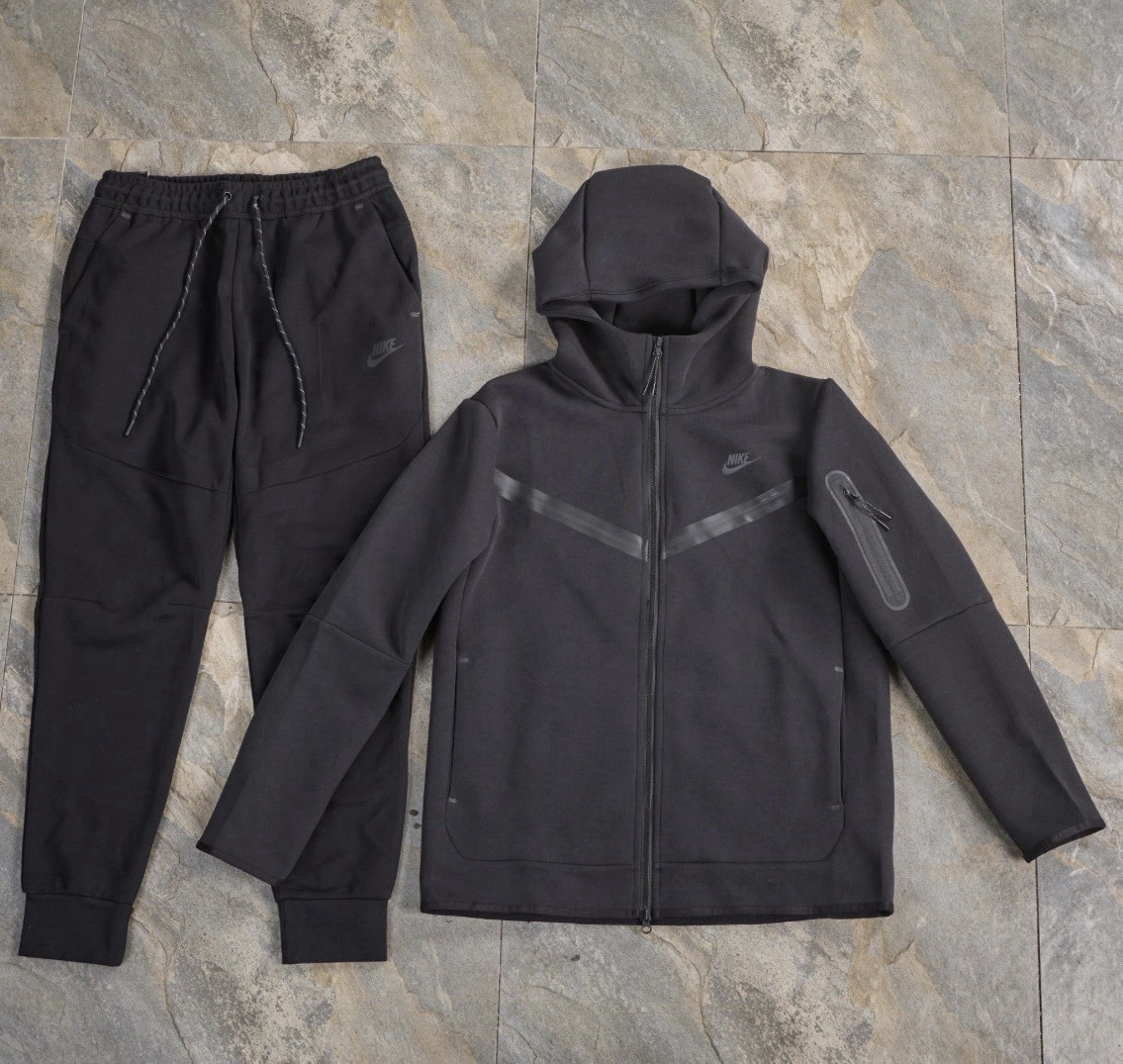Mens Nike Set