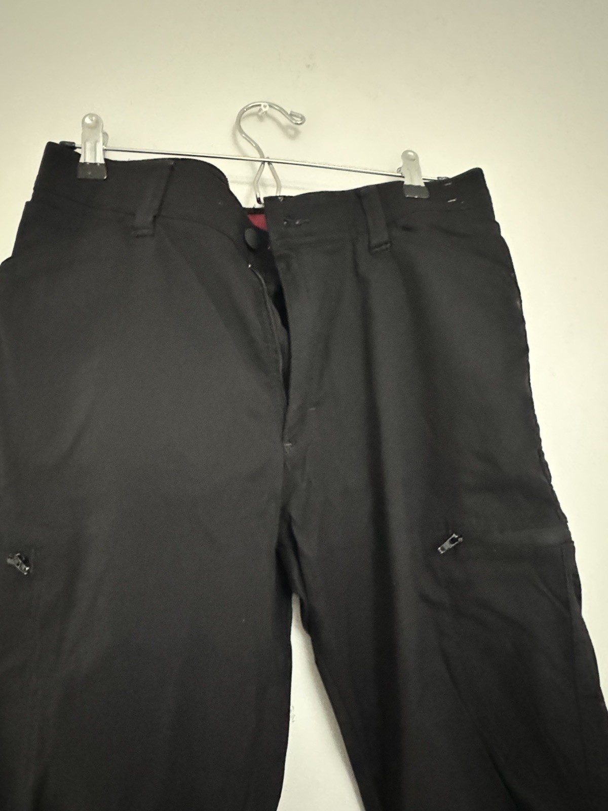 Men’s Wrangler Outdoor Straight Fit Black Cargo Style Pants 10NW788NB NWT 32/32