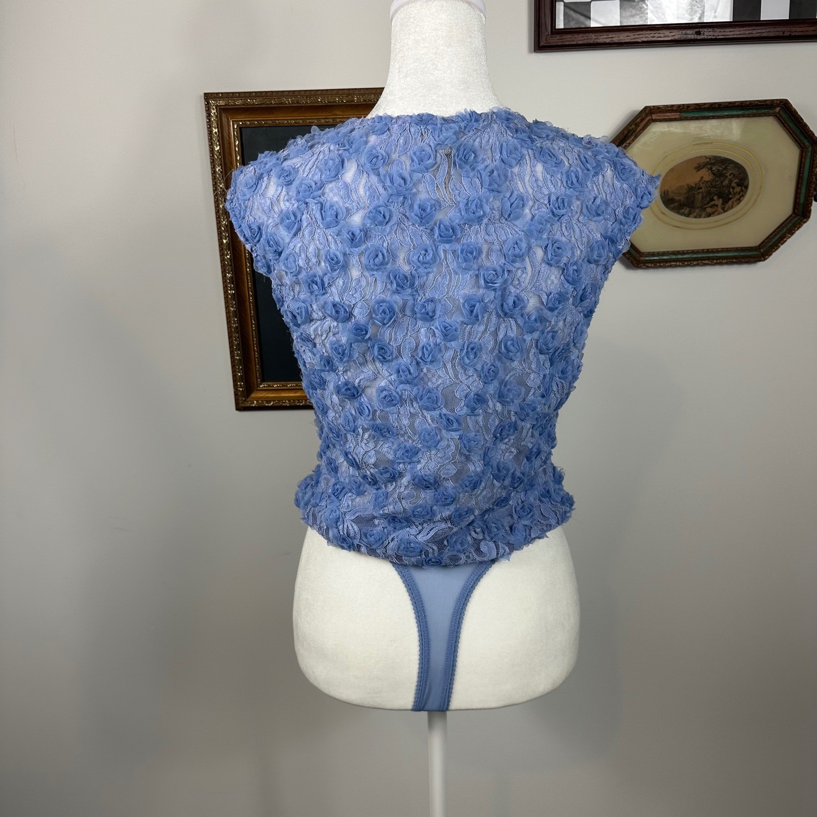 Free People Periwinkle Sheer Low Cut Floral Bodysuit w/ Rosette Details – SIZE M