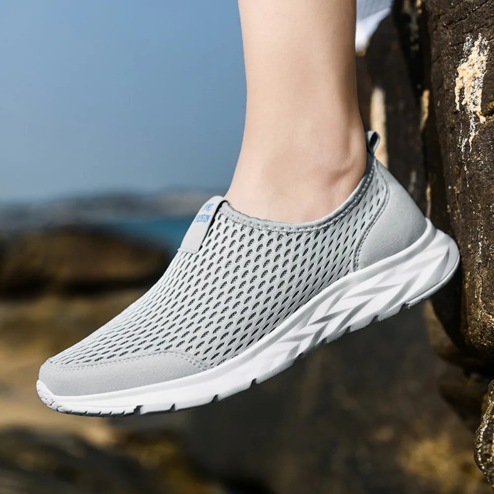 Men’s Casual Slip on Shoes Athletic Running Outdoor GYM Sneakers Tennis Walking.