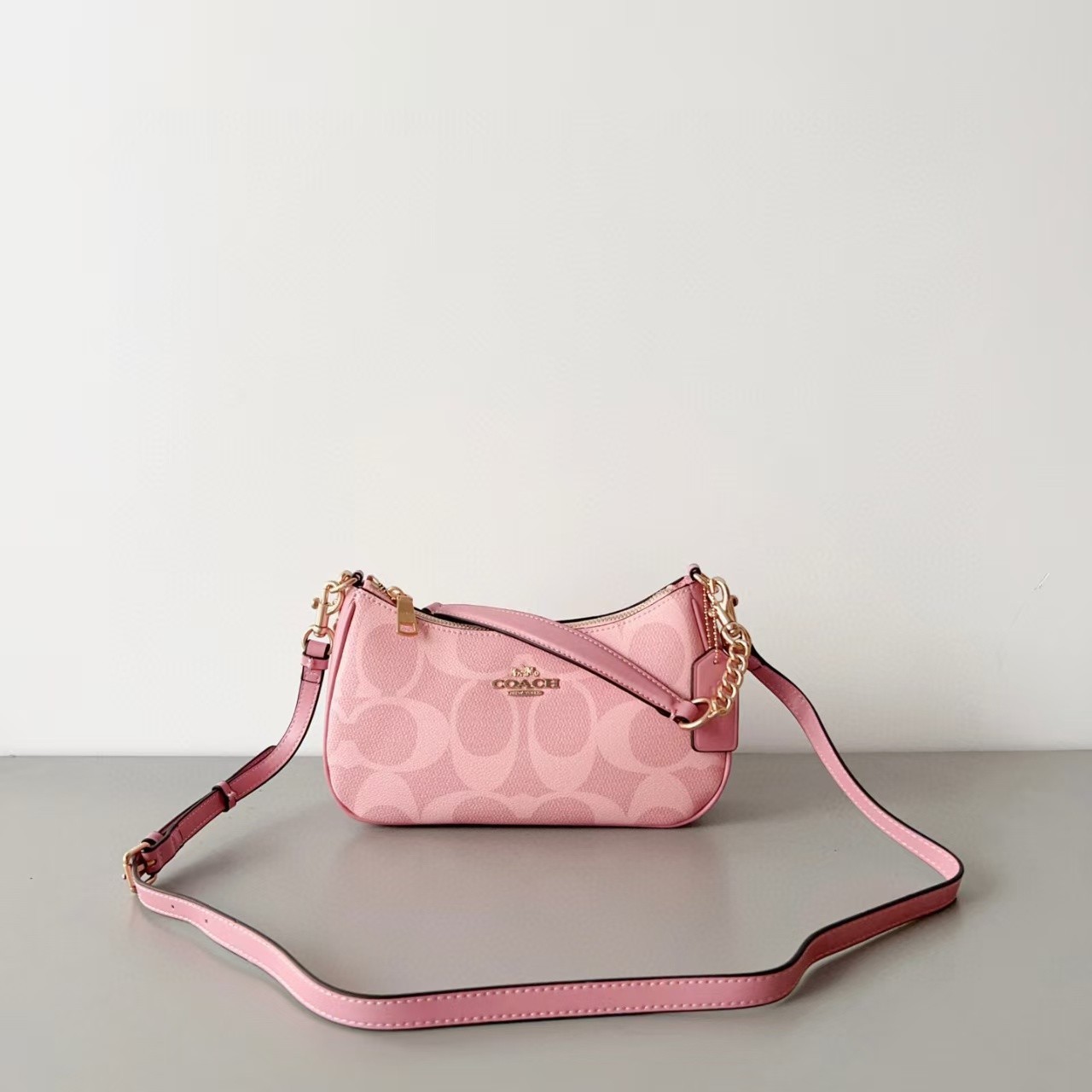 NWT Coach Teri Shoulder Bag In Signature Canvas CAL51 Powder Pink
