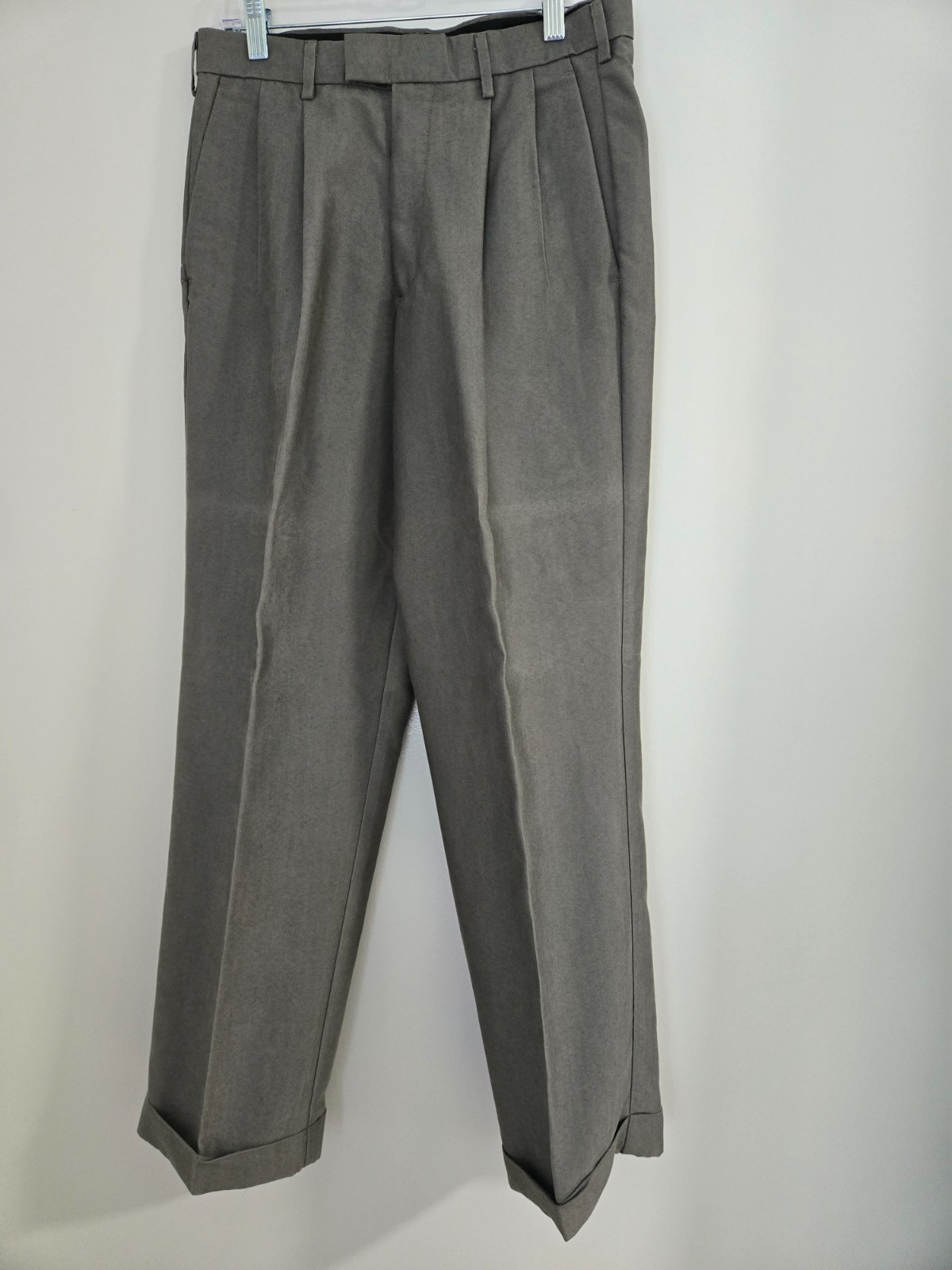 Dockers Men’s Relaxed Fit Comfort Khaki Pants – Pleated Front Casual Dress Slack