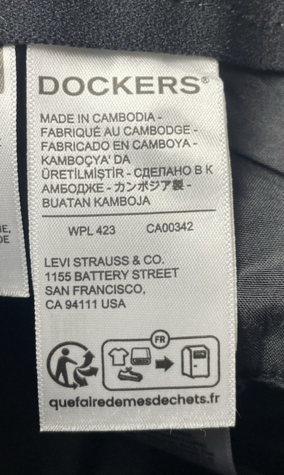 Dockers City Tech Khaki Trousers Straight Fit Size 40 X 32 Smart 360 Pants