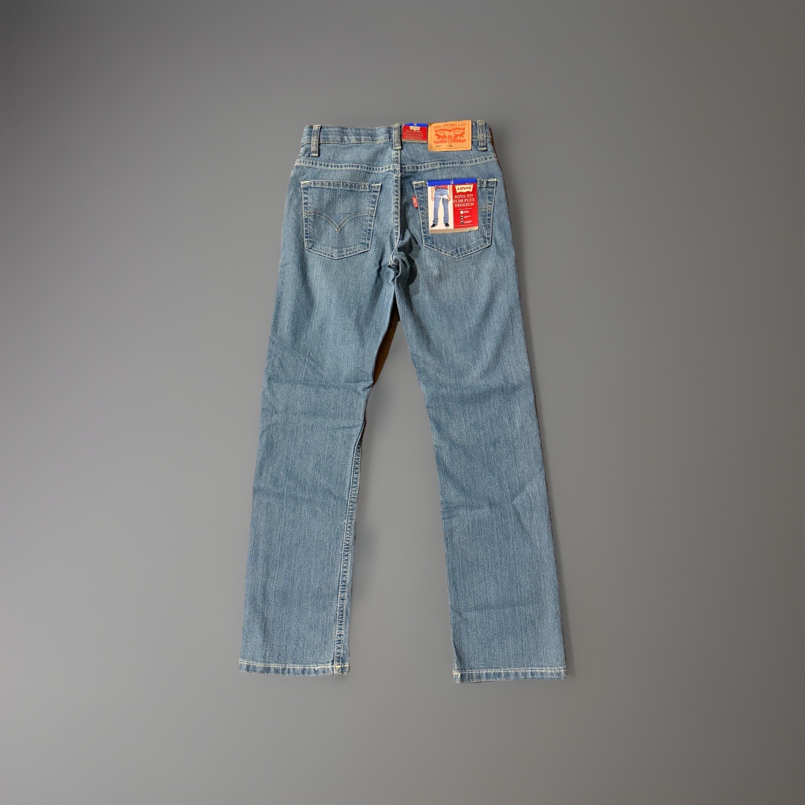 Levi’s Boys 511 Slim Fit Zip Fly & Button Closure Denim Jeans 12 Regular NWT