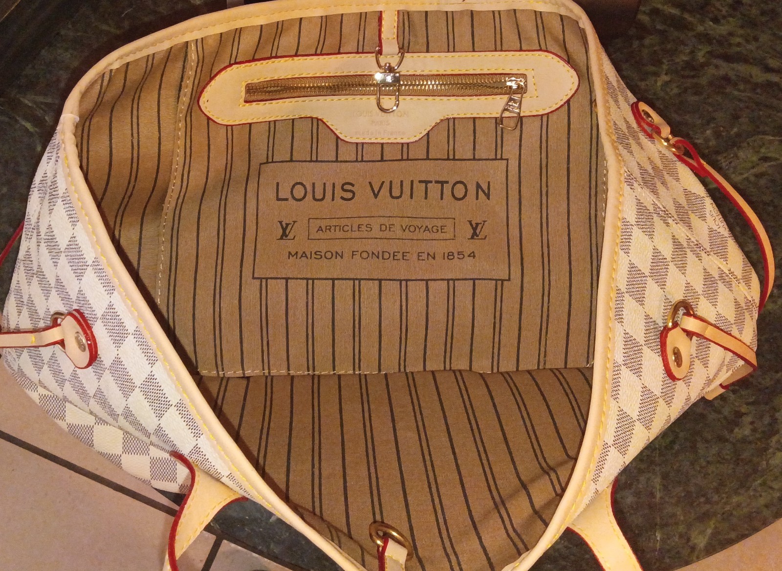 Louis Vuitton Neverfull Tote MM Beige Canvas