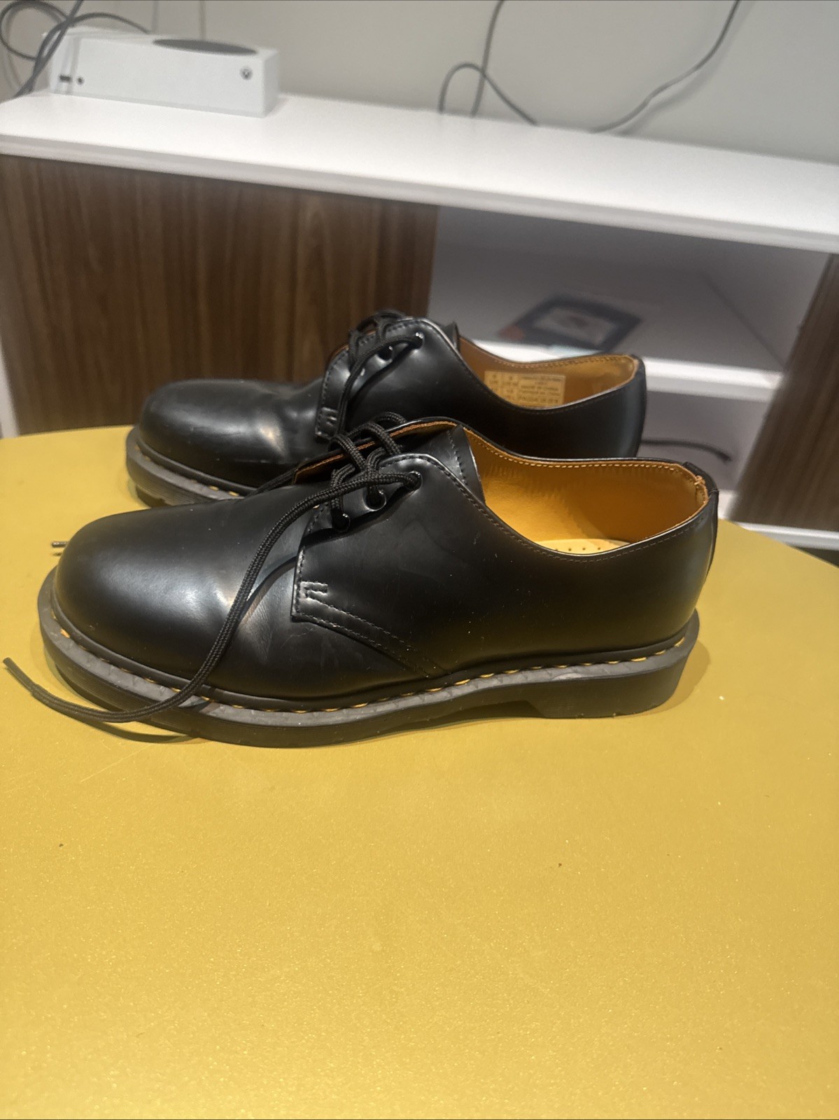 Dr. Martens Men’s Black 1461 Low Cut Leather Shoes Size 9 US AW501