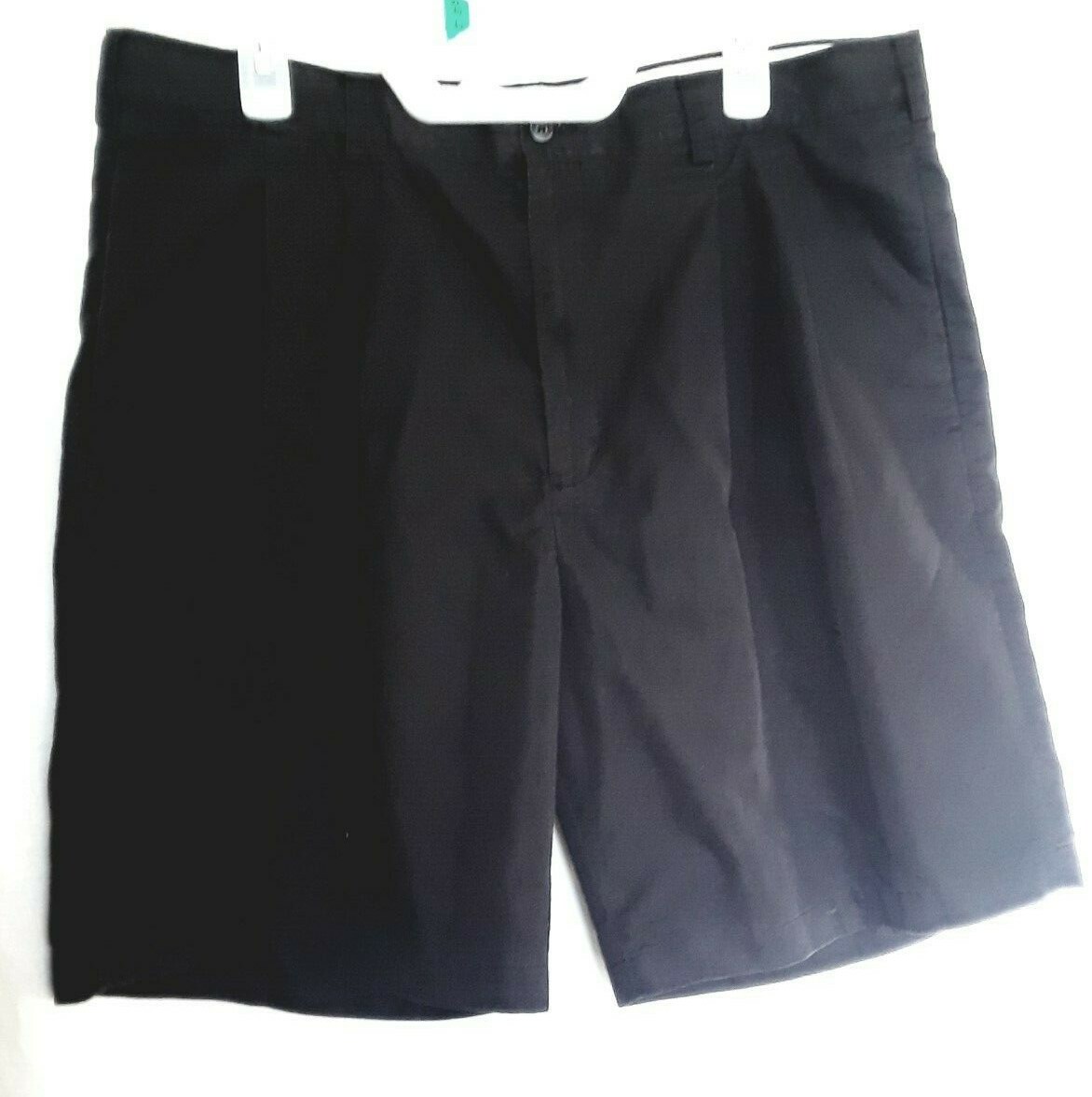 TA1-16 George Golf sz 38 Pleated shorts color black