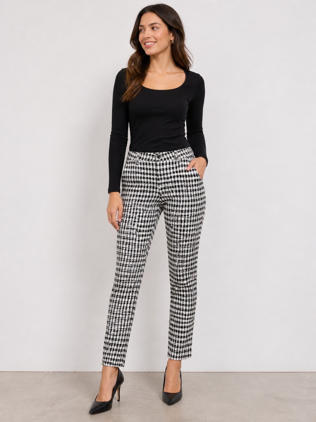 Women’s Black White Checkered Pants Slim Straight Leg Stretch Casual Dress Pants
