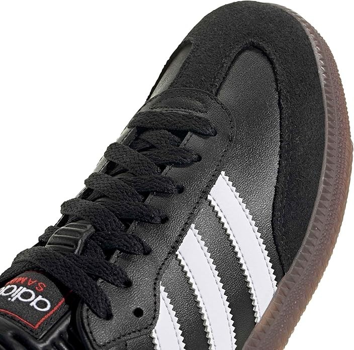 adidas Samba Indoor Sneaker, Black/White/Gum, 5.5 US Unisex Big Kid – NEW