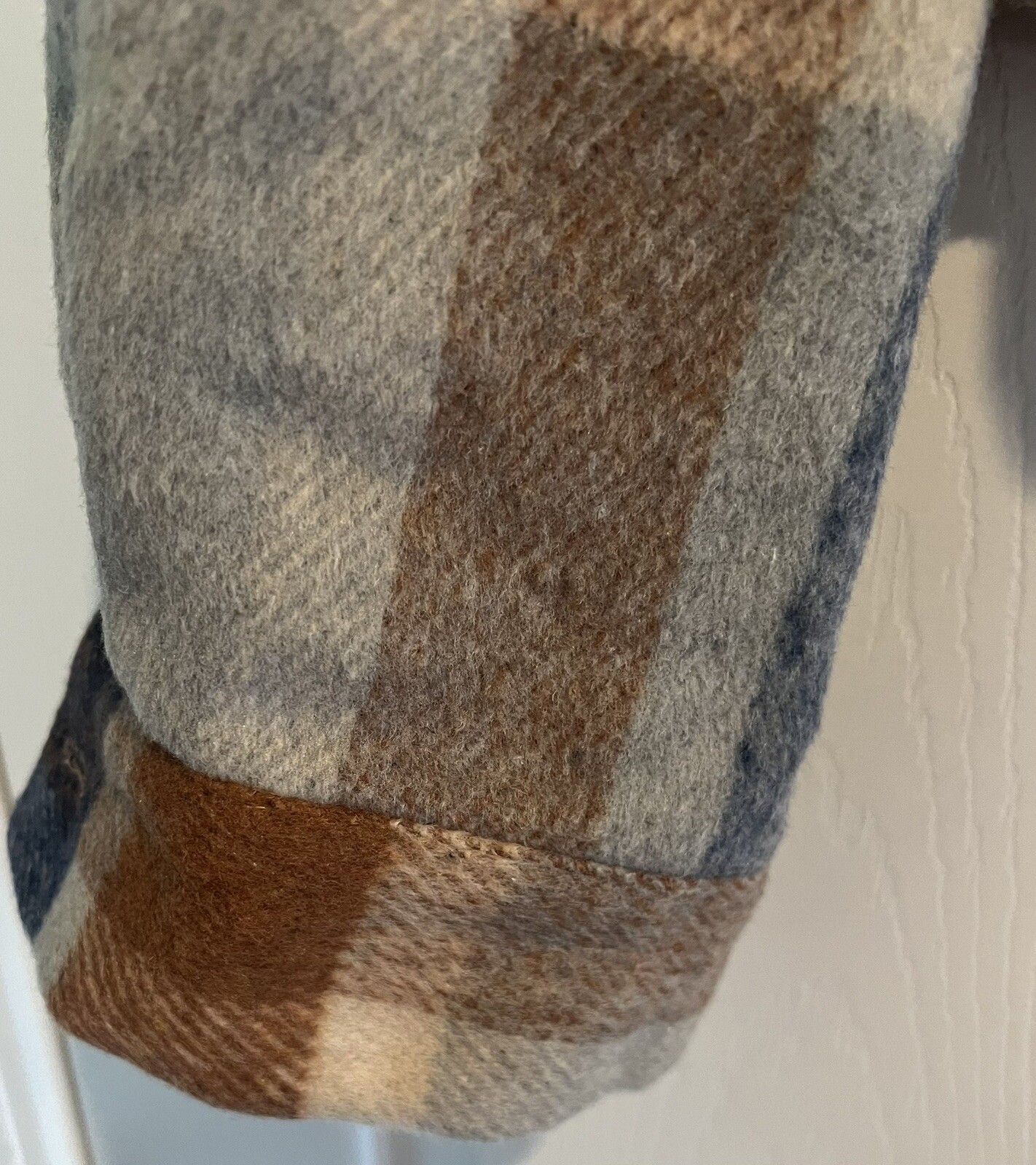 Women’s Crop Flannel Jacket Brown, Gray & Blue Size S Fully Lined