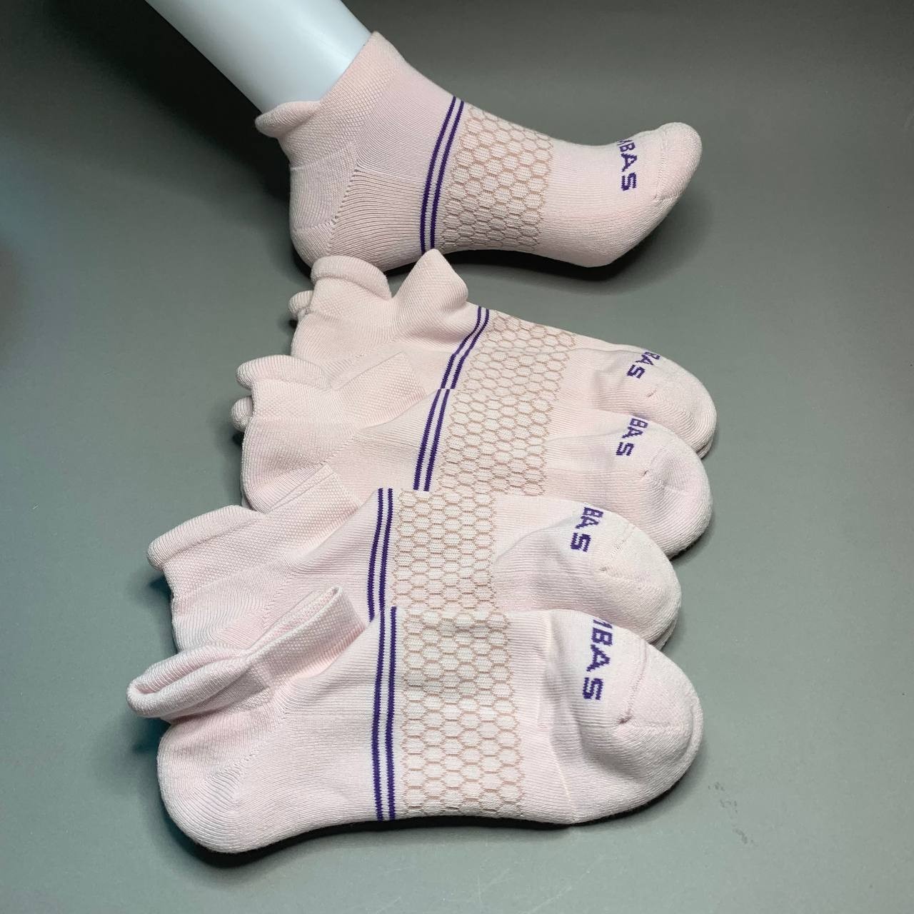 Bombas Women’s Ankle Socks 4 Pair Pack Pink Cherry Size M Medium New