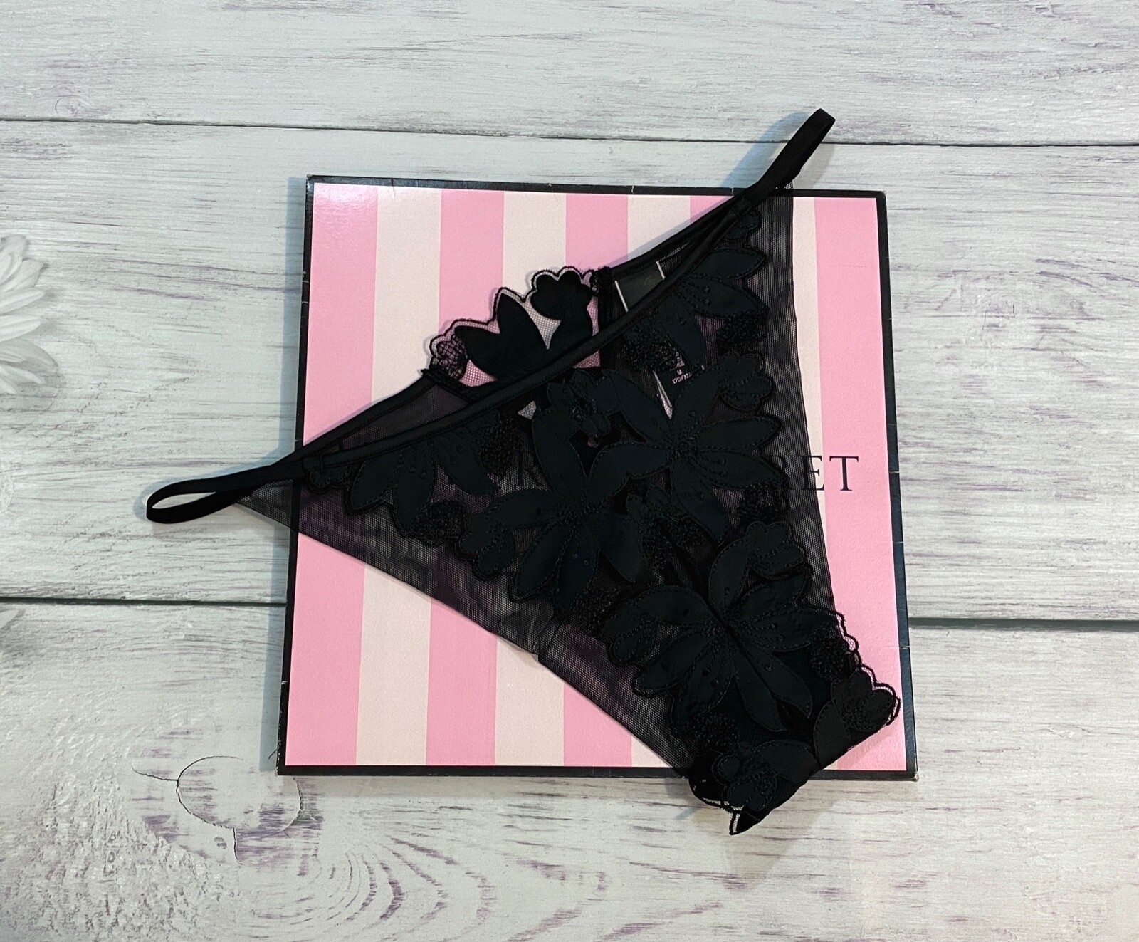 Victoria’s Secret LUXE Unlined Appliqué Embroidered Demi Brazilian Bra Set Black