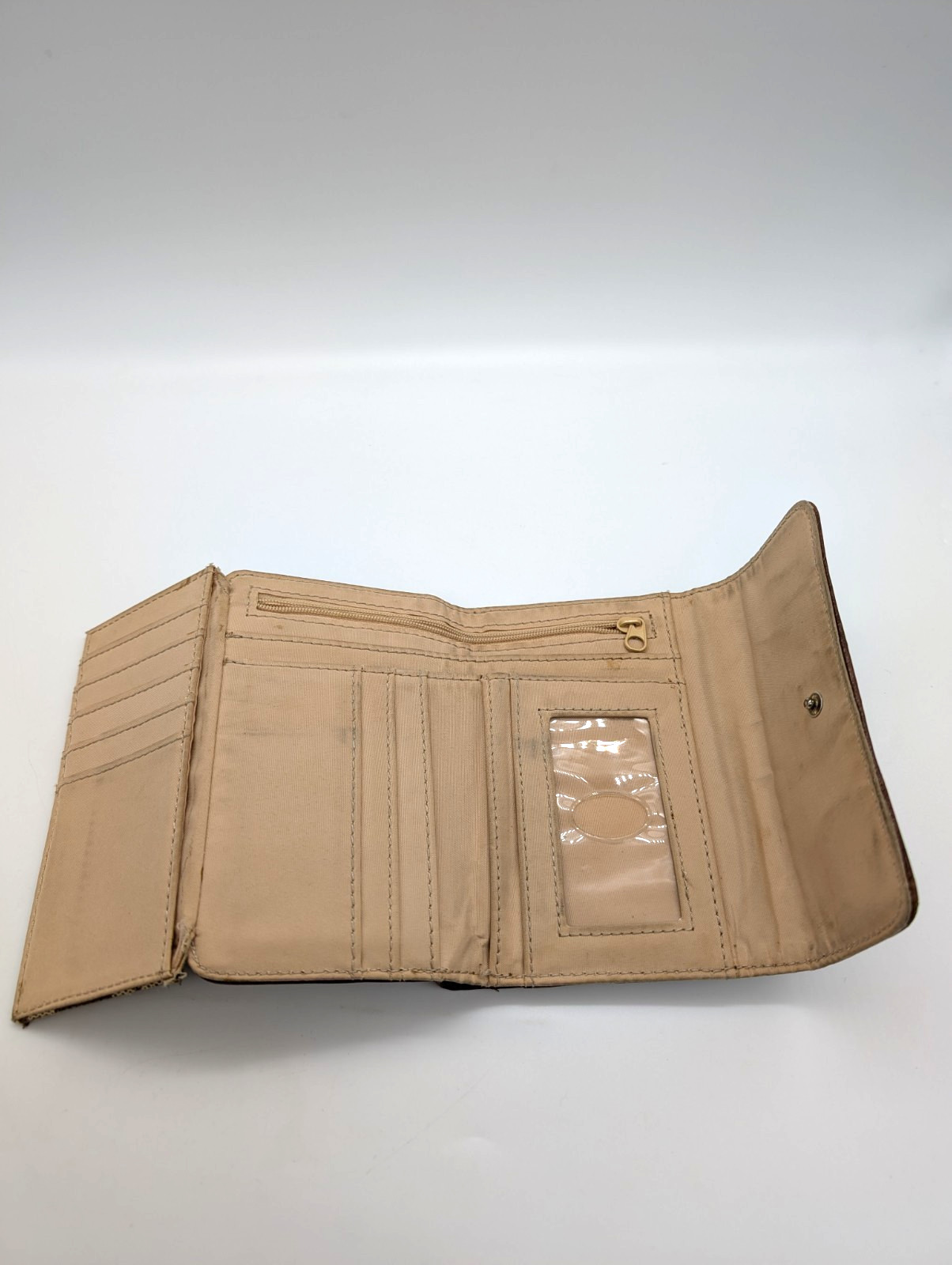 Liz Claiborne Wallet Trifold Brown Monogram Vintage – Some Wear and Tear as Show