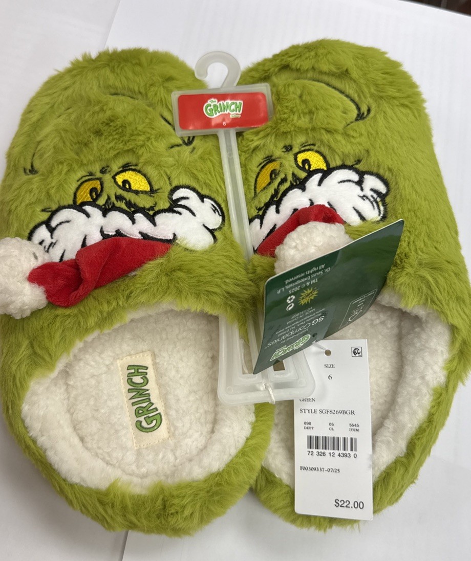 The Grinch Slippers Sz 6 Christmas Holiday New