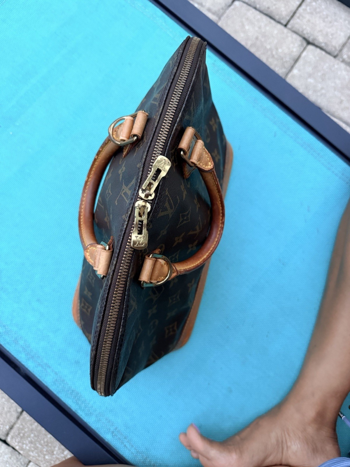 Louis Vuitton Monogram Brown Top Handle Satchel Zip Closure Gold Hardware