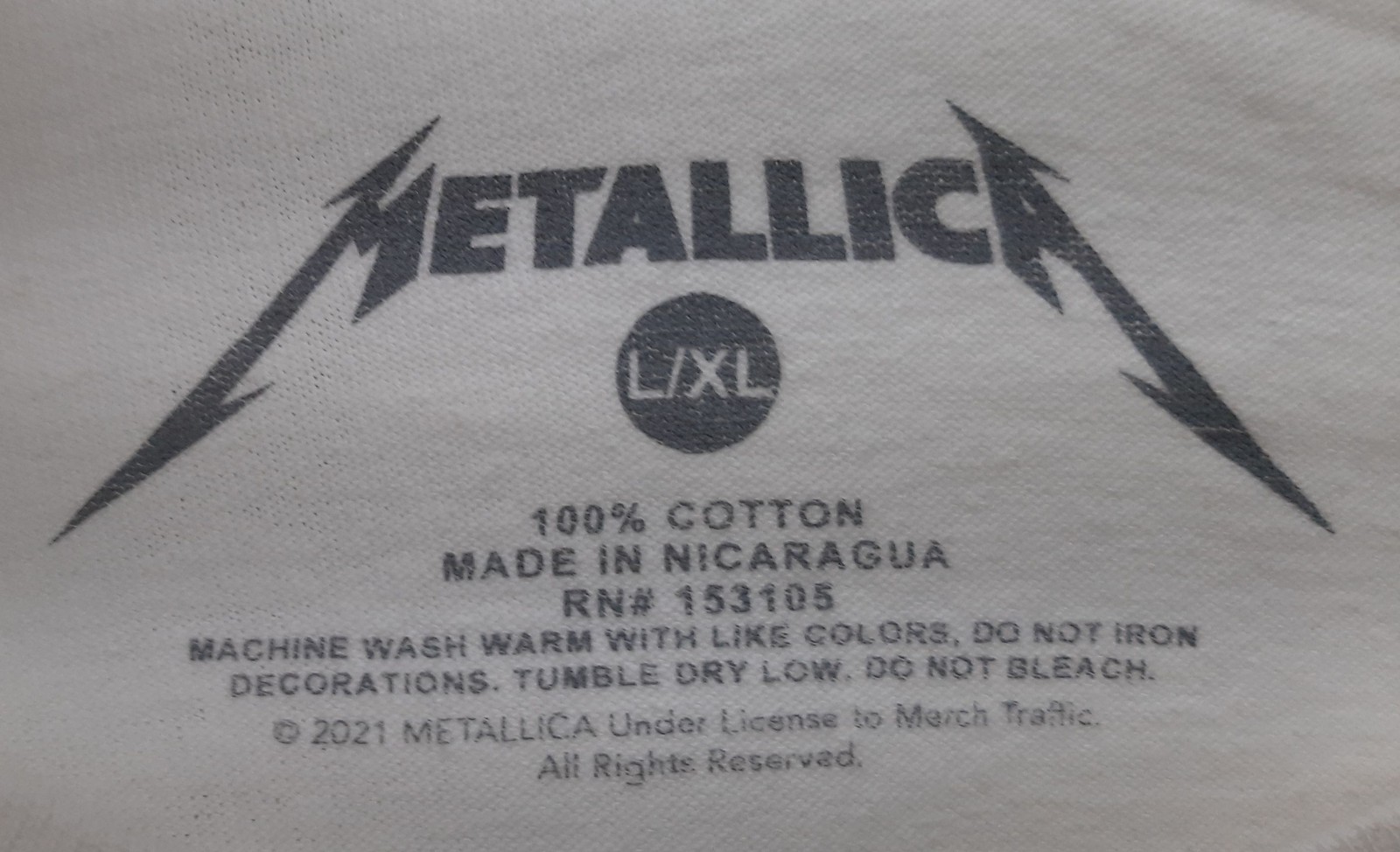 Urban Outfitters Metallica Graphic T-Shirt Distressed White Size Large / X-Large