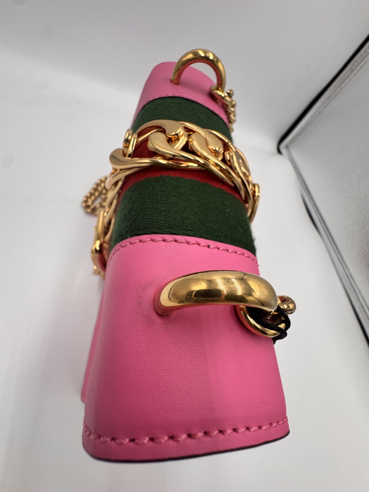 Authentic Gucci Sylvie Small Pink Leatheer Shoulder Bag Gold Chain Webstripe
