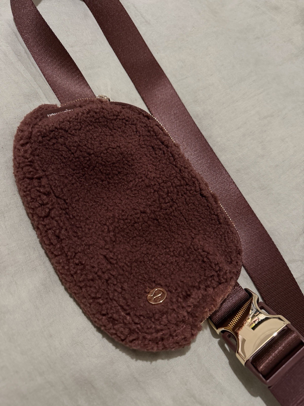 NWOT Lululemon Everywhere Belt Bag 1L Brown Sherpa Fleece Gold Hardware Auth