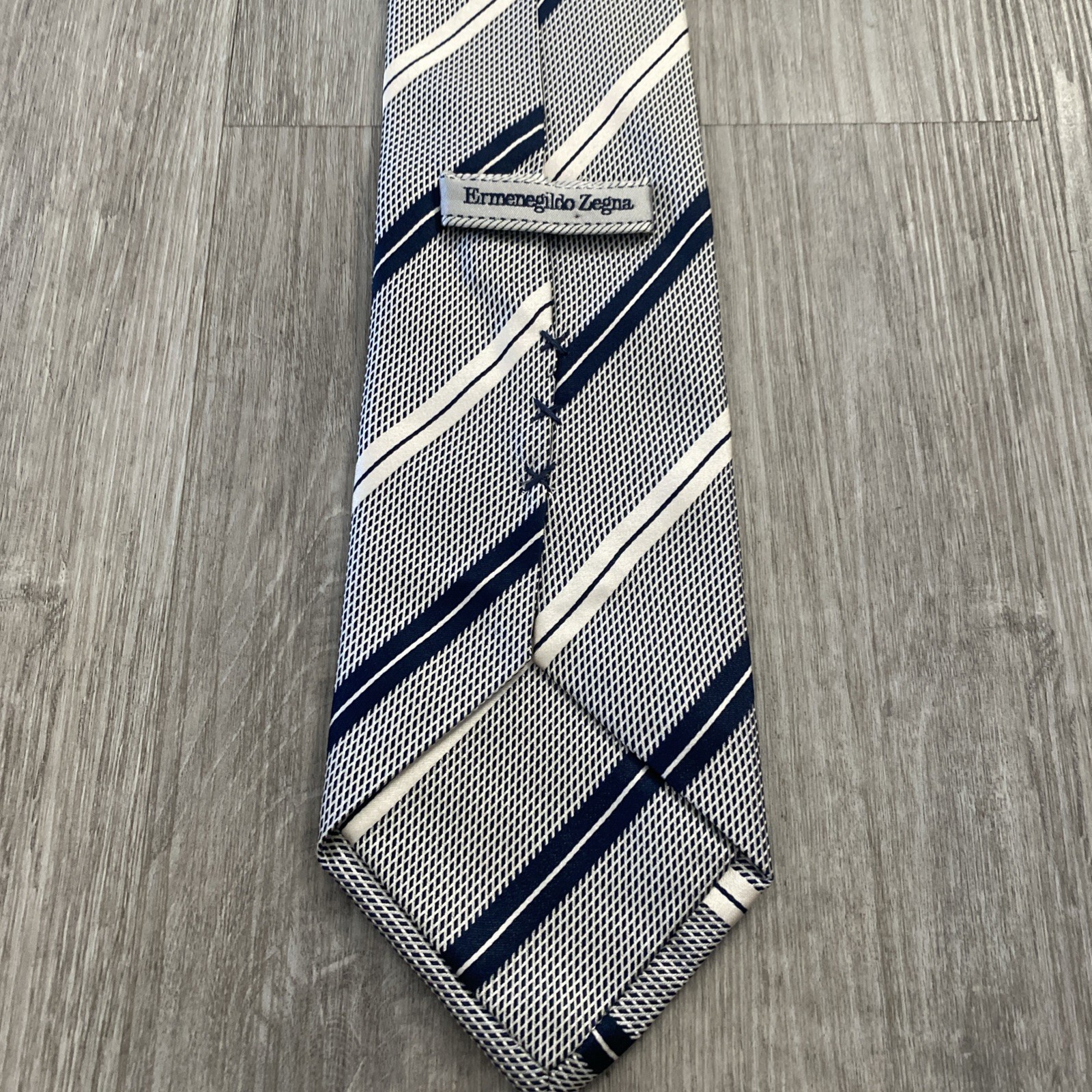 Ermenegildo Zenga Striped 100% Silk Tie Made In Italy EUC Classic Designer
