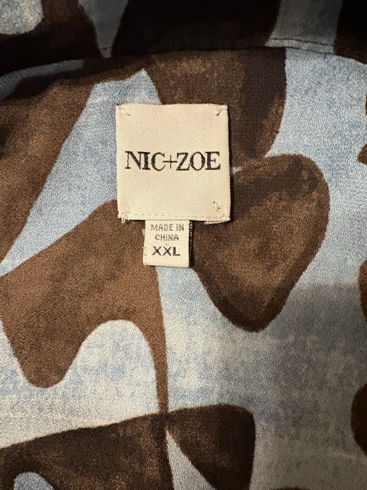 NIC+ZOE Abstract Print Satin Feel Split Neck Roll Tab Sleeve Blouse 2XL