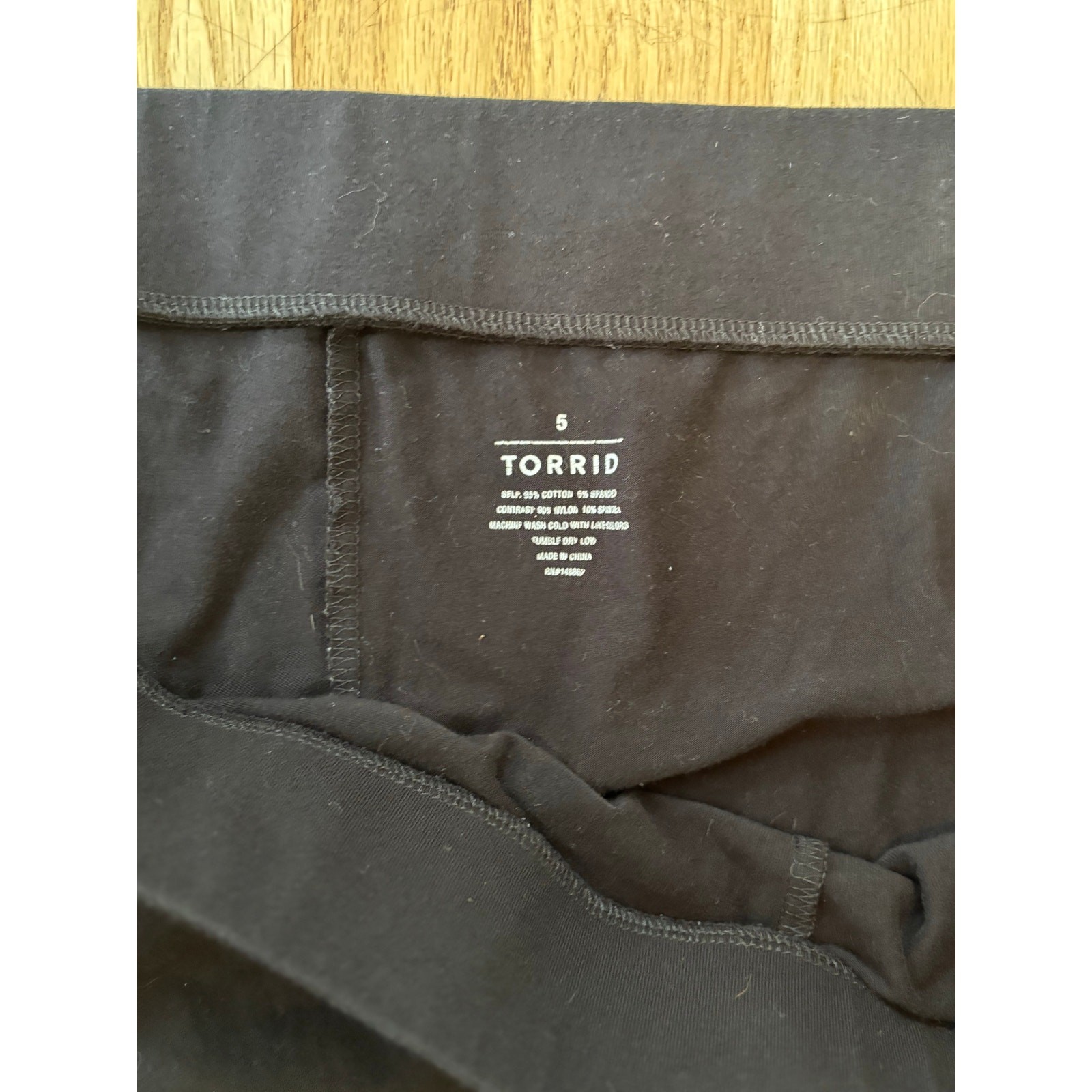 Women’s Torrid Black Leggings Sheer Design, size 5 4X 5X