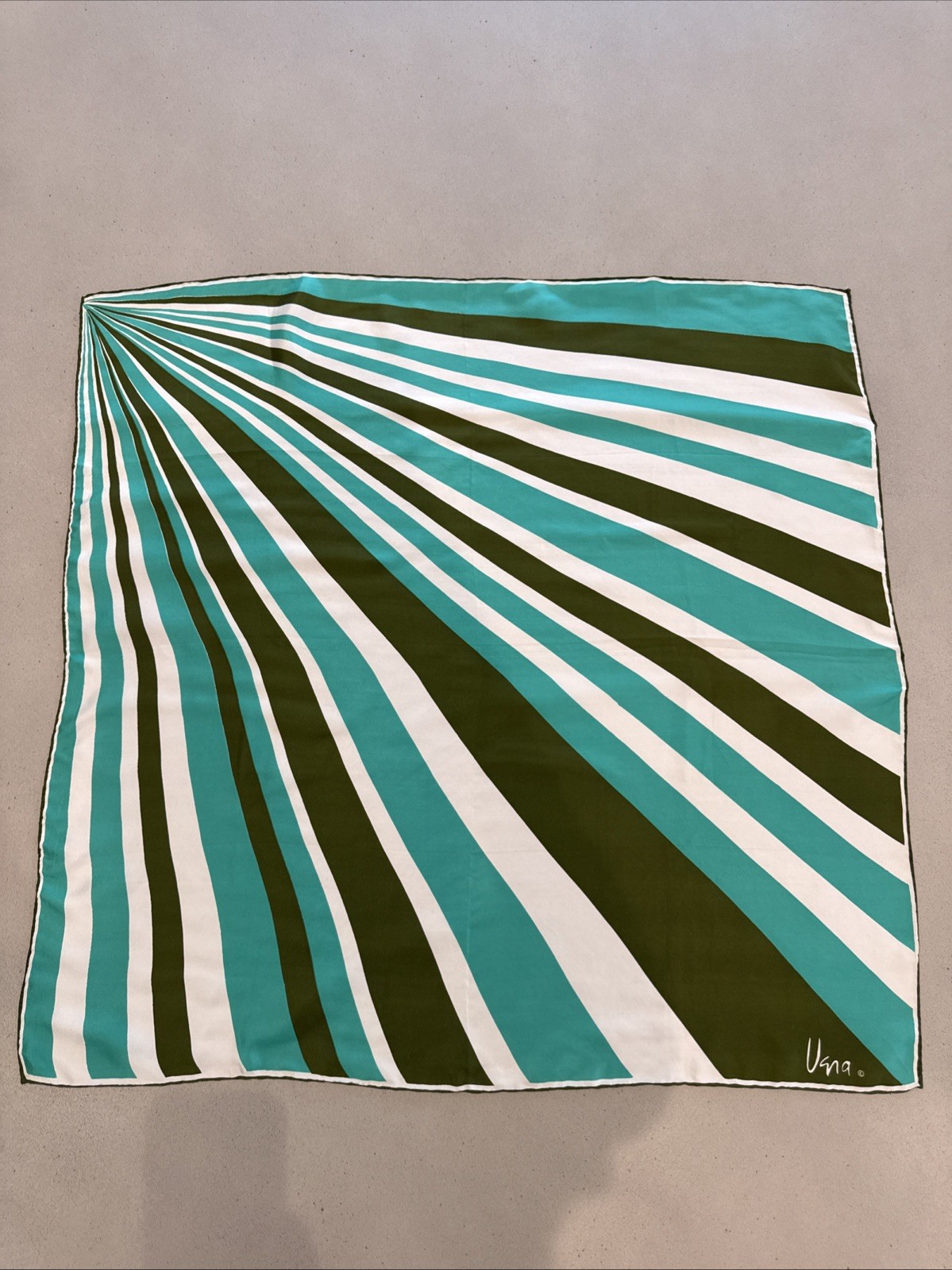 Vera 27”x26” Polyester Scarf