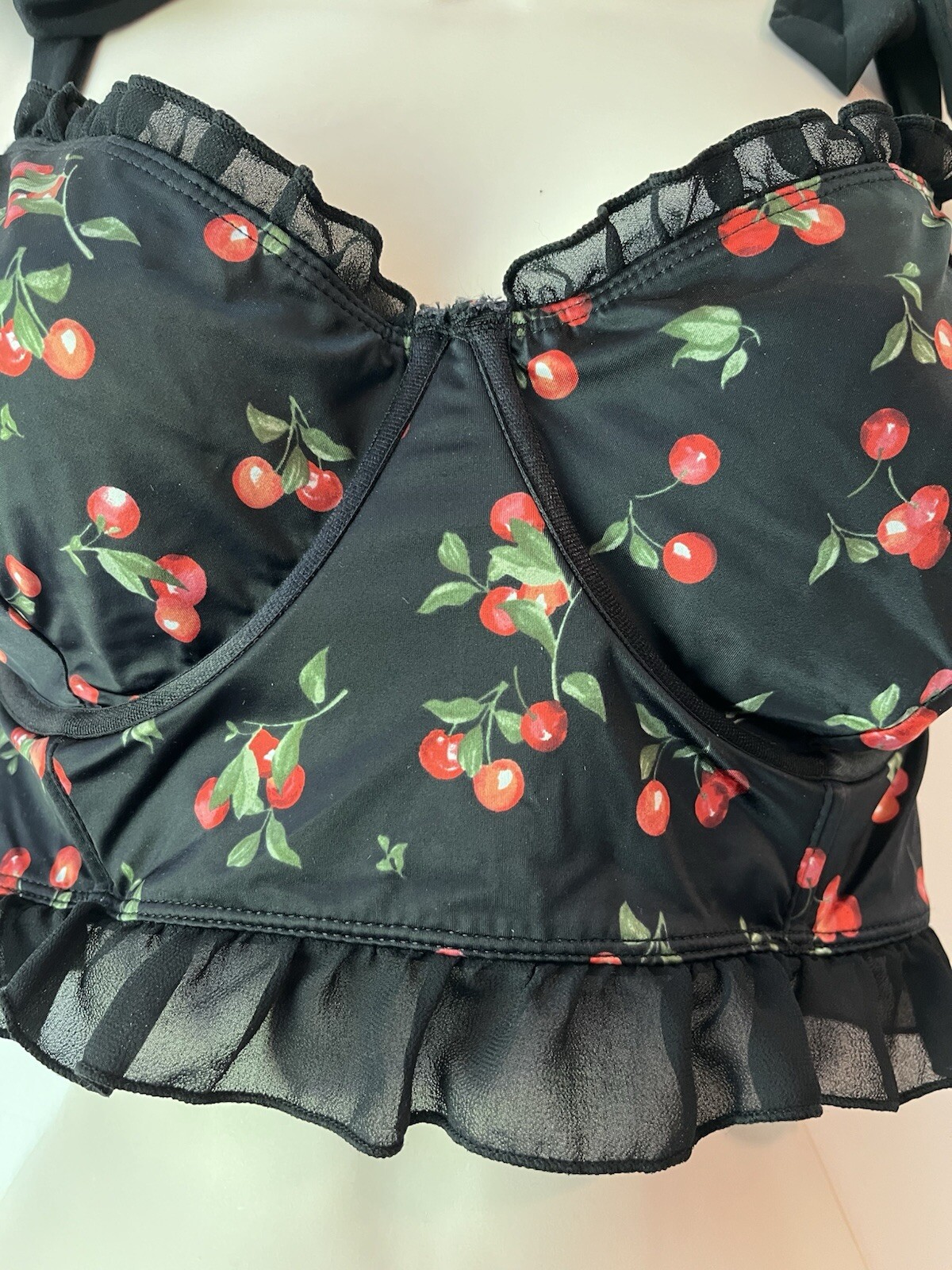Torrid Size 2 Black Bra Red Cherries Black Straps & Shoulder Bows Adjustable