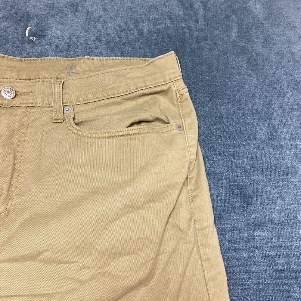 Levi’s 502 All Seasons Tech Jeans Mens 36×30 Beige Pockets Classic Straight Leg