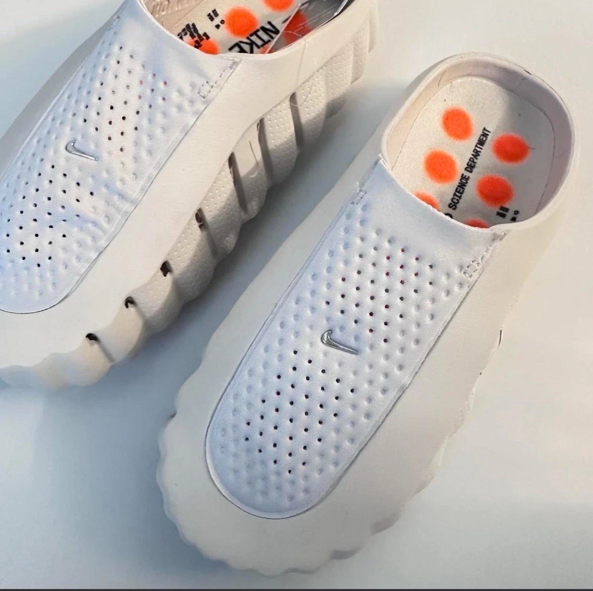 Nike Mind 001 Slide Unisex Athletic Slide Sneaker 4-13